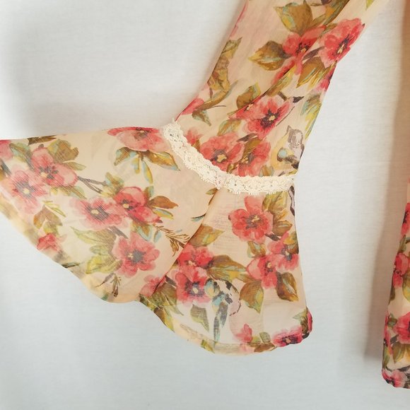 Disney Collection by LC medium floral top - Picture 5 of 6